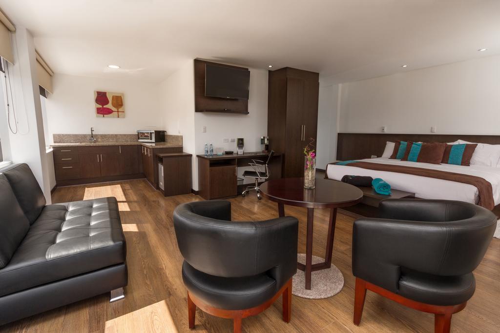 Hotel Valgus กูเอ็งกา ภายนอก รูปภาพ