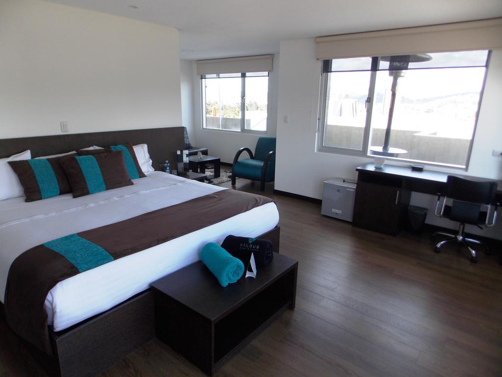 Hotel Valgus กูเอ็งกา ภายนอก รูปภาพ