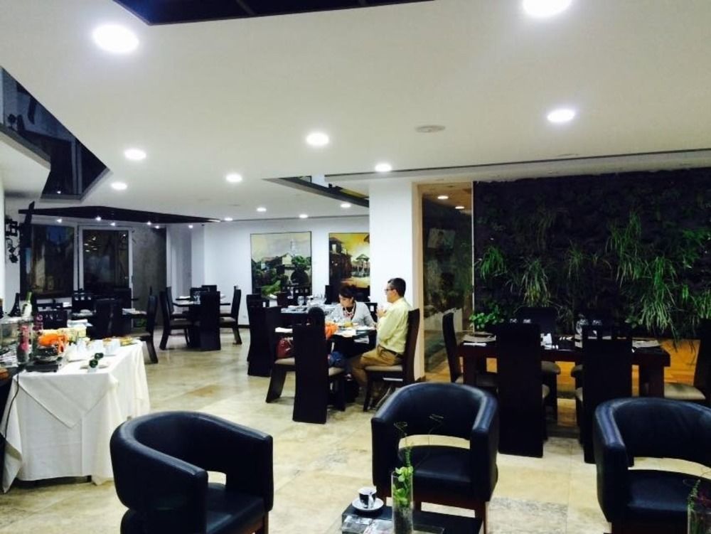 Hotel Valgus กูเอ็งกา ภายนอก รูปภาพ