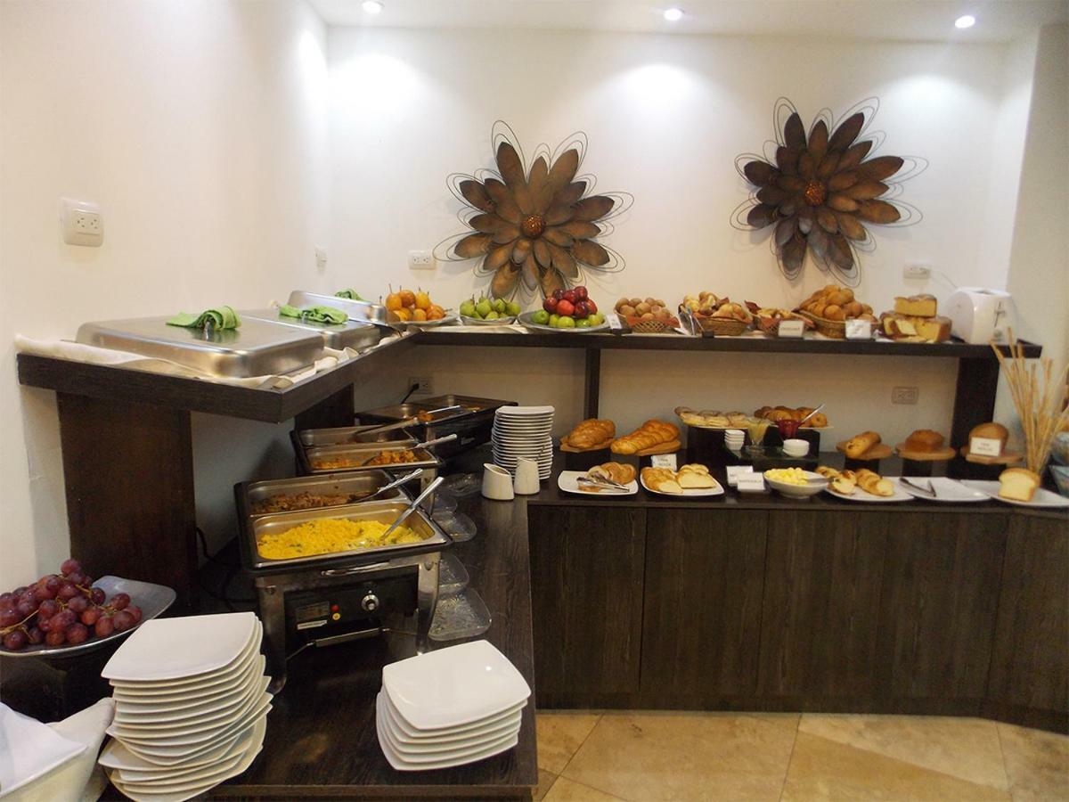 Hotel Valgus กูเอ็งกา ภายนอก รูปภาพ
